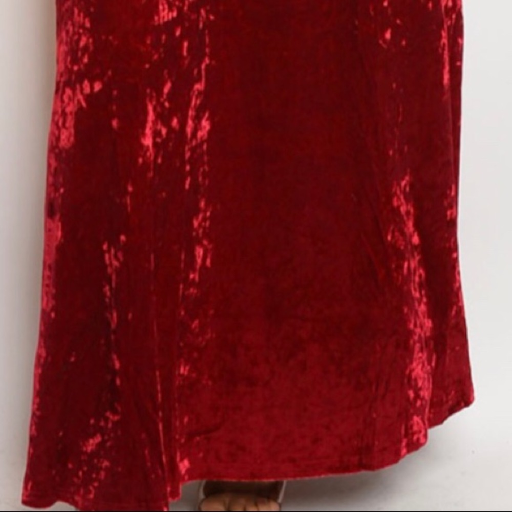 ❌DONATED❌Burgundy Red Velvet V-neck Criss Cross Back Straps Lined Maxi Dress - Picture 3 of 14